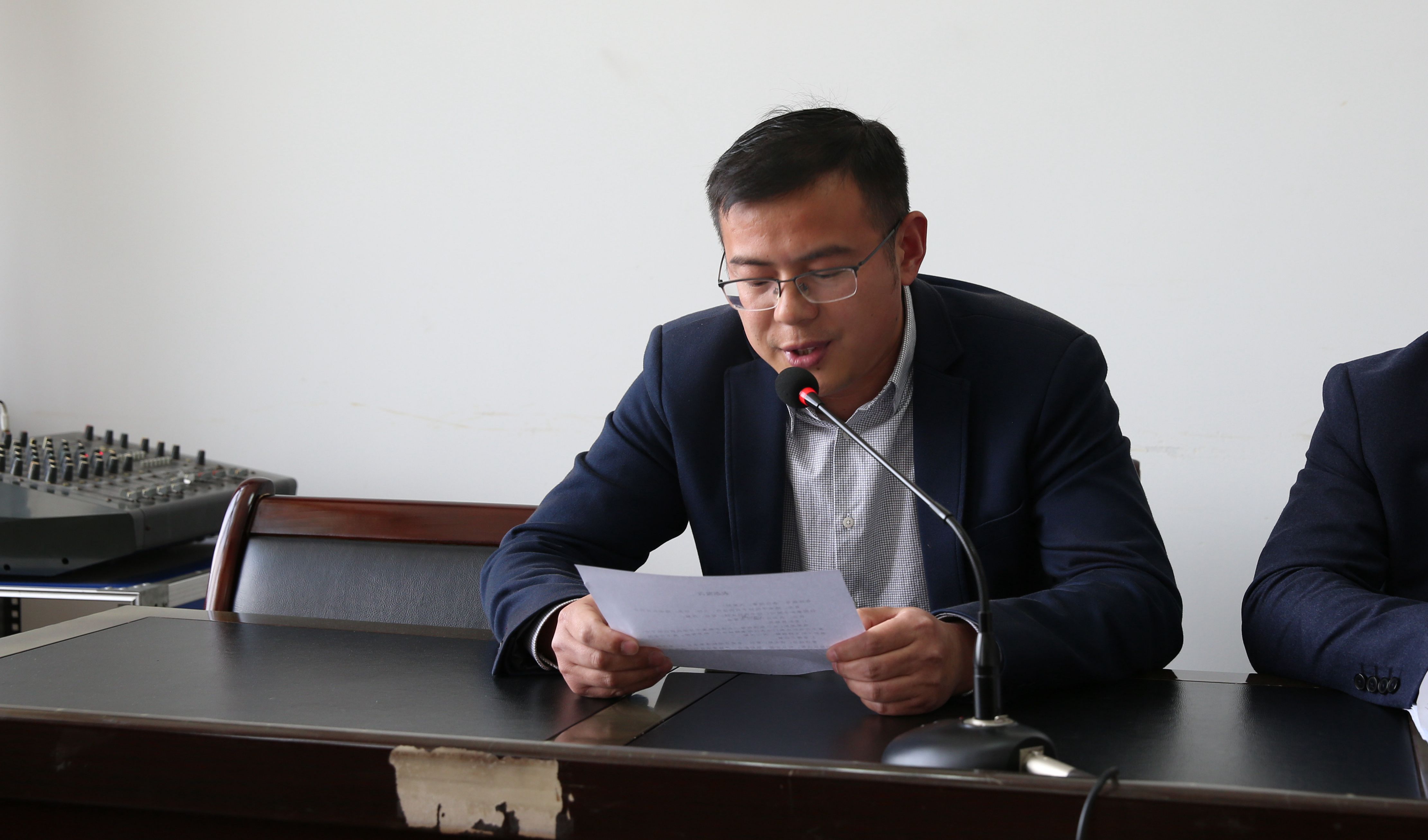 姜利民同志任徐海学院院长